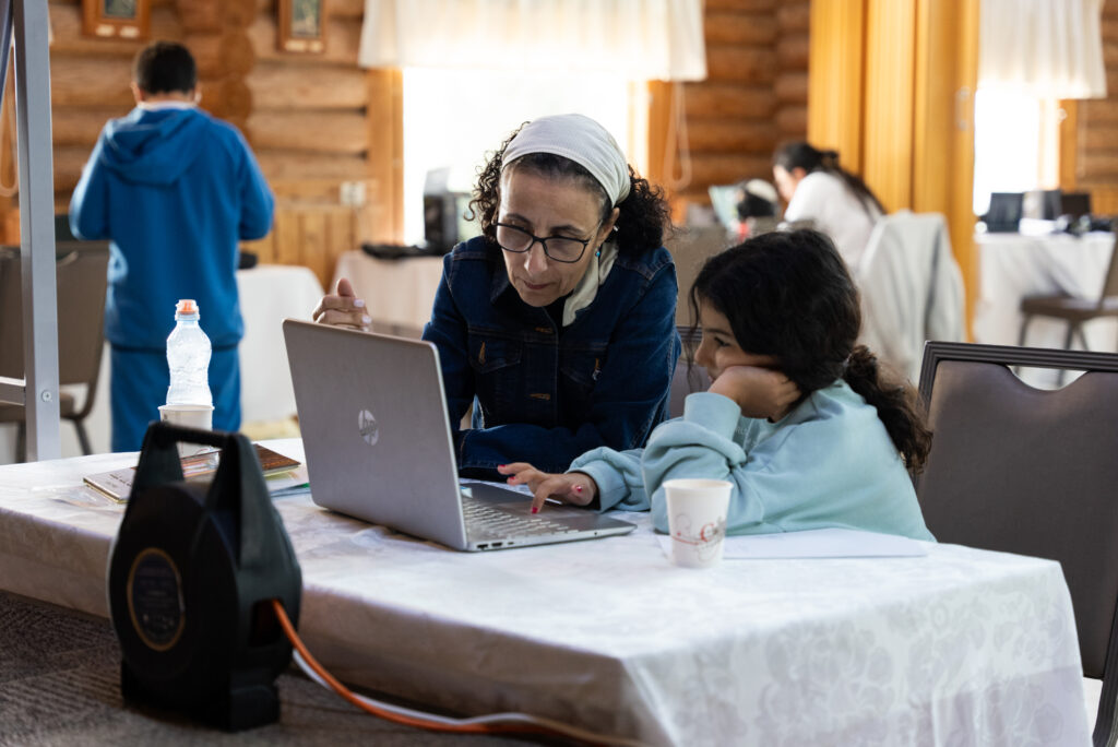 Activities for displaced kids in Israel in Yad HaShmona